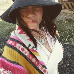 Meet your Posher, Tara